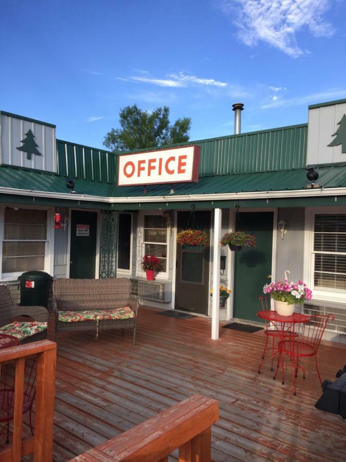 Jack Pine Motel Riverton Exterior foto